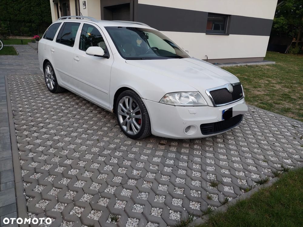 Skoda Octavia 2.0 TDI CR DPF RS - 1