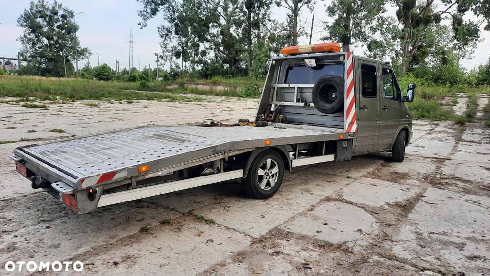 Mercedes-Benz Sprinter - 4