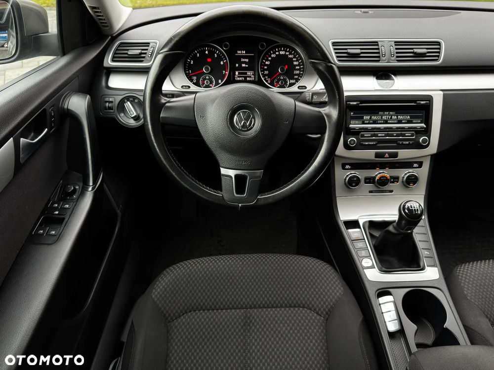 Volkswagen Passat 1.4 TSI Comfortline - 17