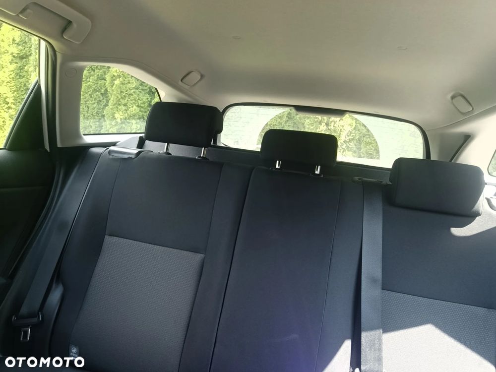 Toyota Auris 1.6 Active - 5