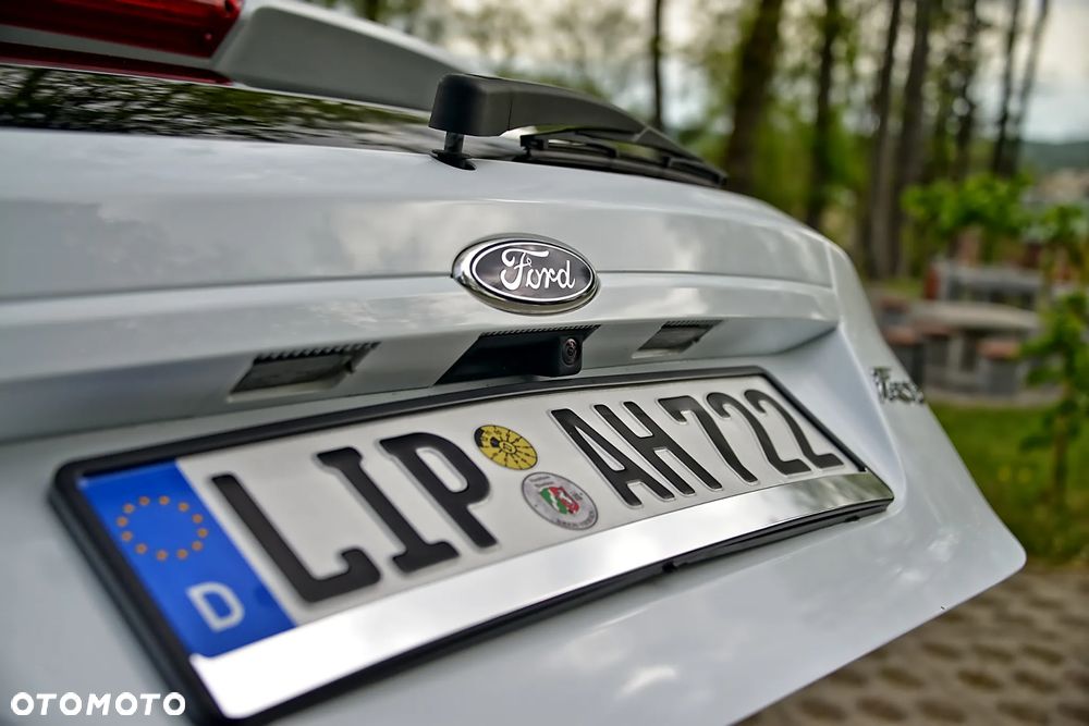 Ford Fiesta 1.25 Titanium EU5 - 24
