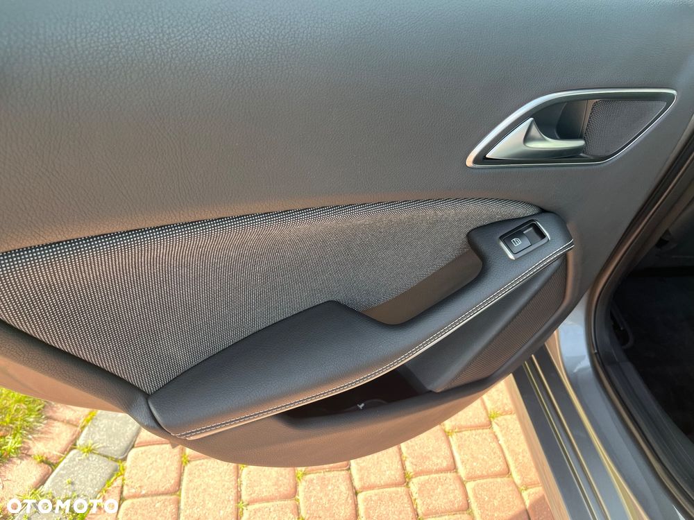Mercedes-Benz Klasa A 180 (BlueEFFICIENCY) - 35