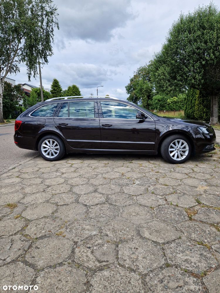 Skoda Superb 2.0 TDI Active - 29