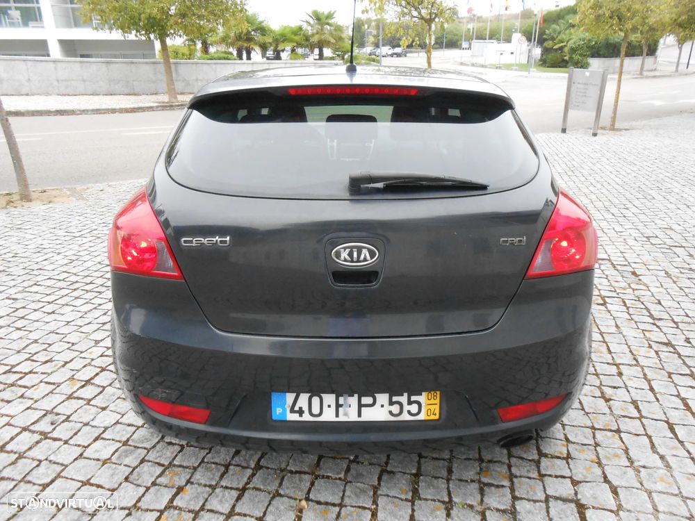 Kia Ceed S Coupé 1.6 CRDi EX - 7