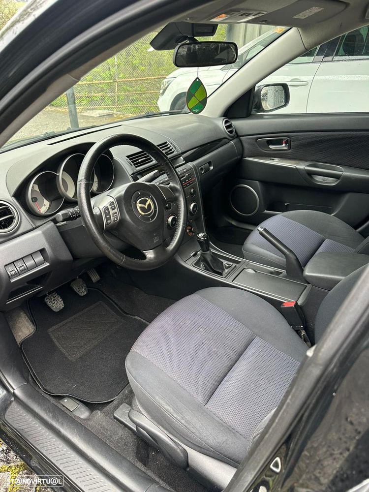 Mazda 3 Sedan - 7