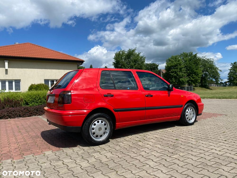 Volkswagen Golf - 15