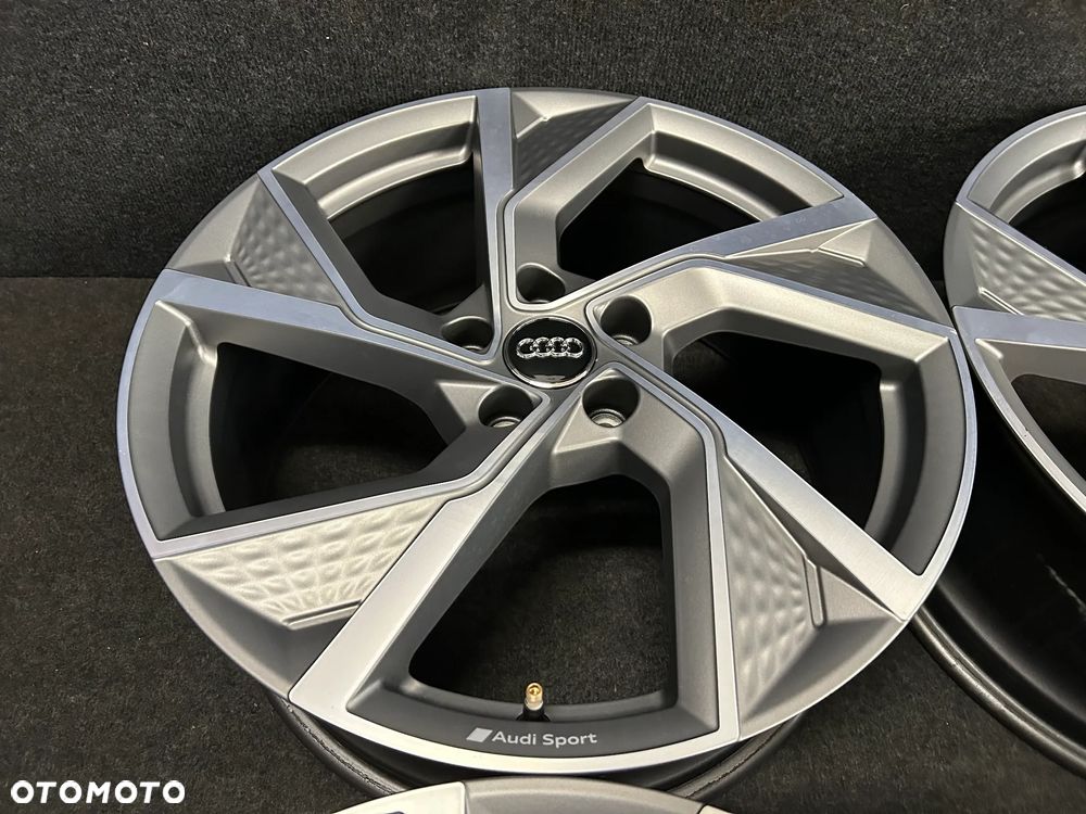 Alufelgi Audi S3, RS3 8Y0 19 cali 5x112 4szt. 8Y0601025Q - 15