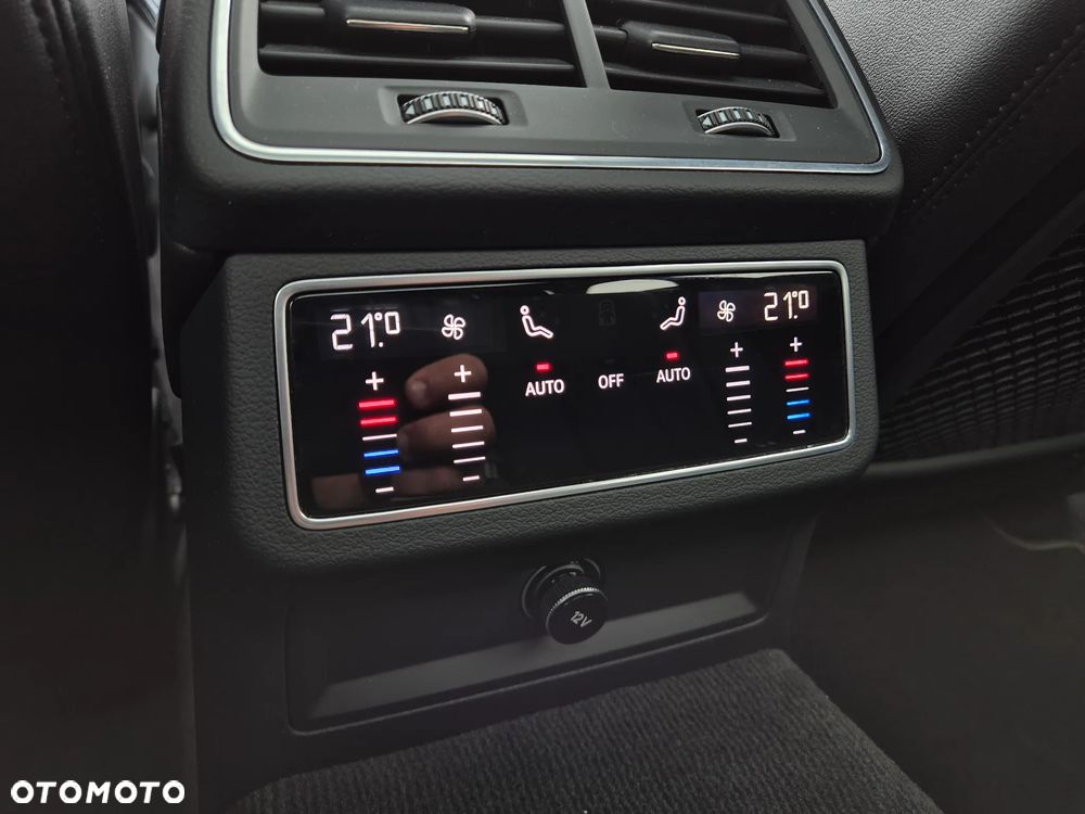 Audi A6 Avant 40 TDI quattro S tronic sport - 32