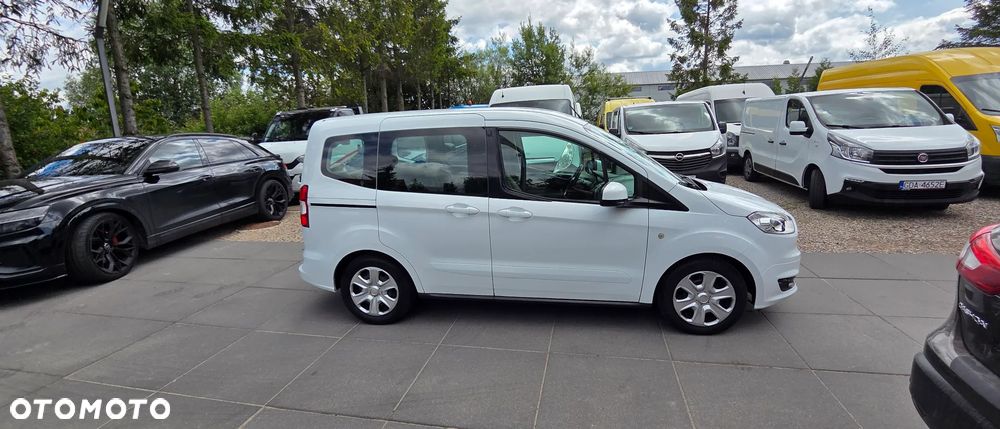 Ford Tourneo Courier 1.0 EcoBoost Ambiente - 10