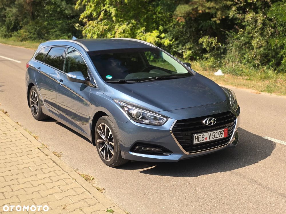 Hyundai i40 Kombi blue 1.7 CRDi Premium - 12