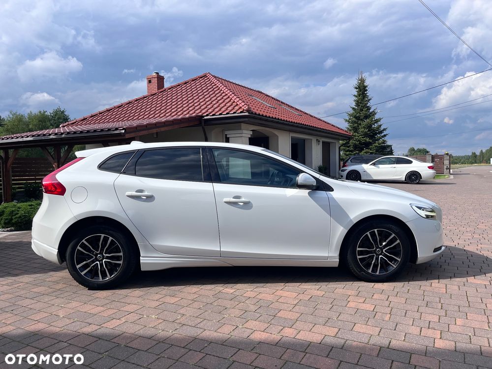 Volvo V40 D2 Drive-E Momentum - 5