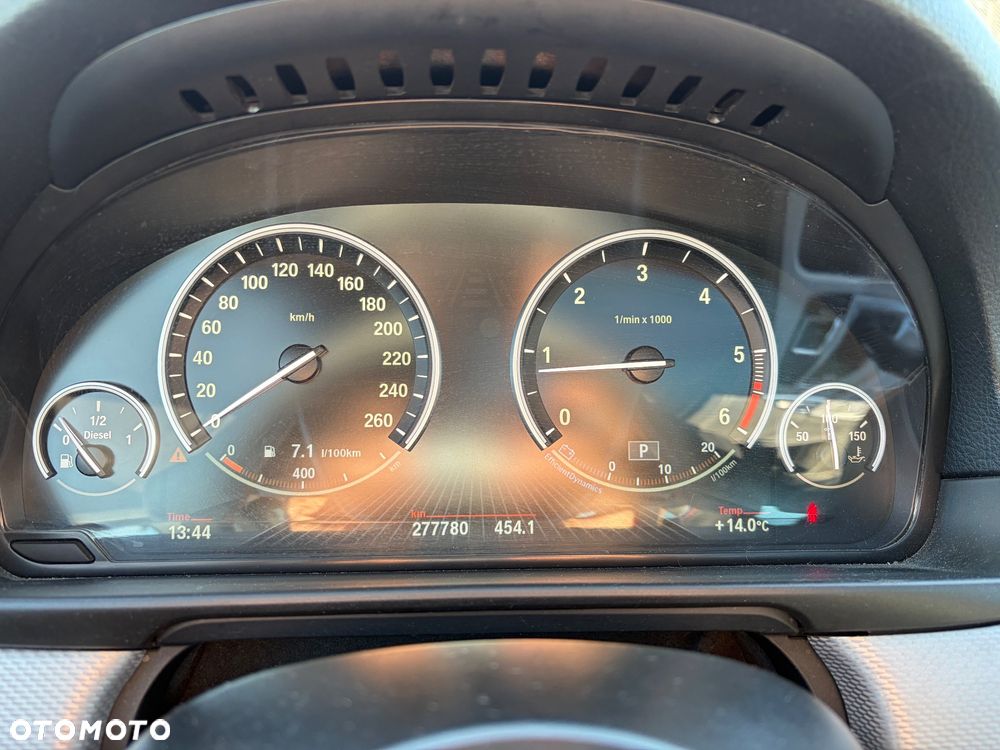BMW Seria 5 520d xDrive - 19