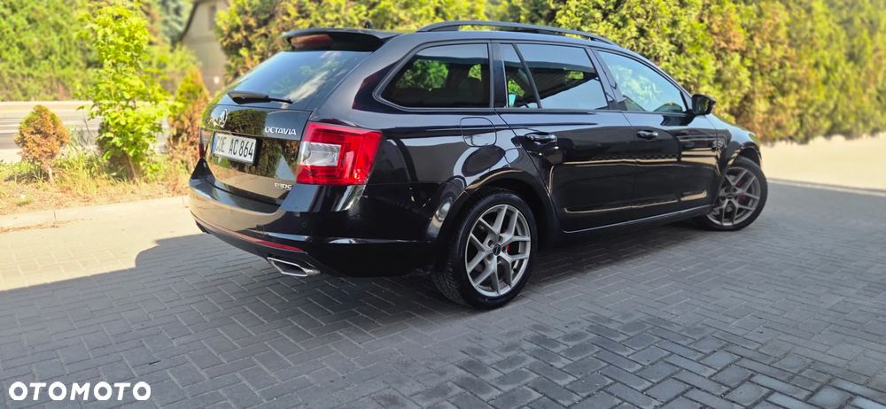 Skoda Octavia 2.0 TDI 4x4 DSG RS - 9