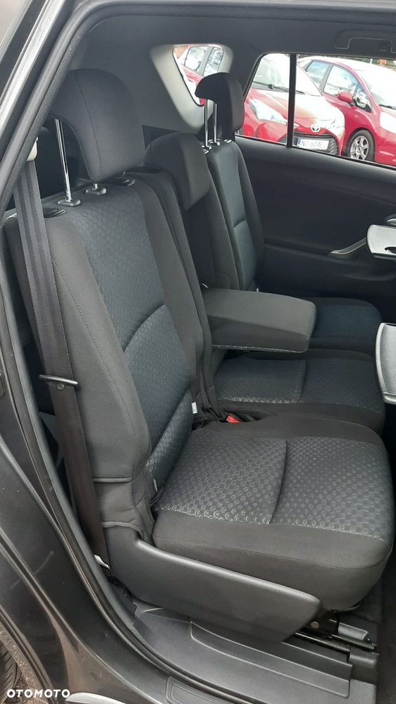 Toyota Verso 1.8 Multidrive Edition - 19