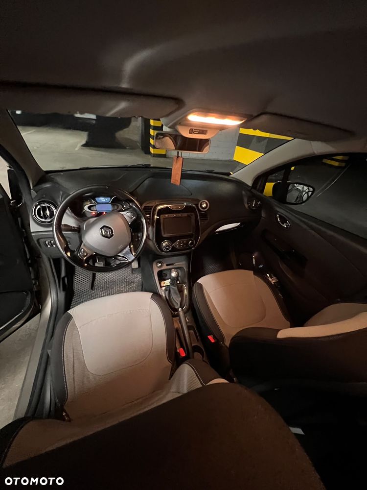 Renault Captur - 24