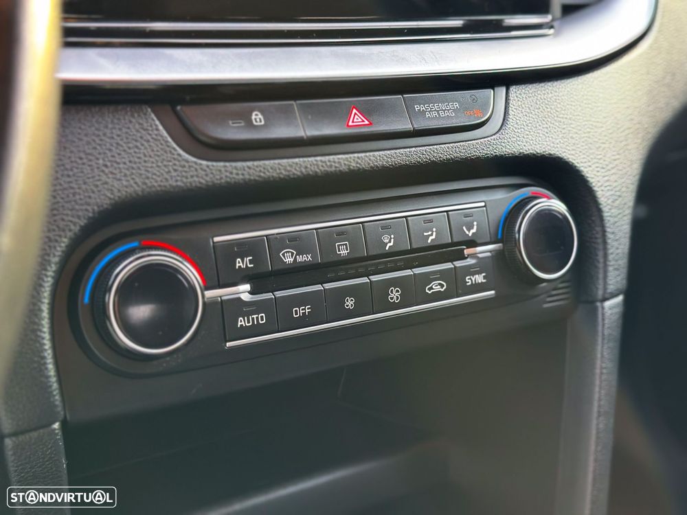 Kia Ceed SW 1.6 CRDi MHEV Drive - 22