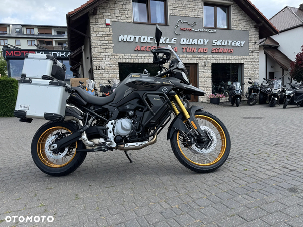 VOGE 900DSX