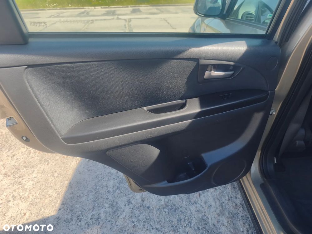 Peugeot 3008 1.6 Premium+ - 19