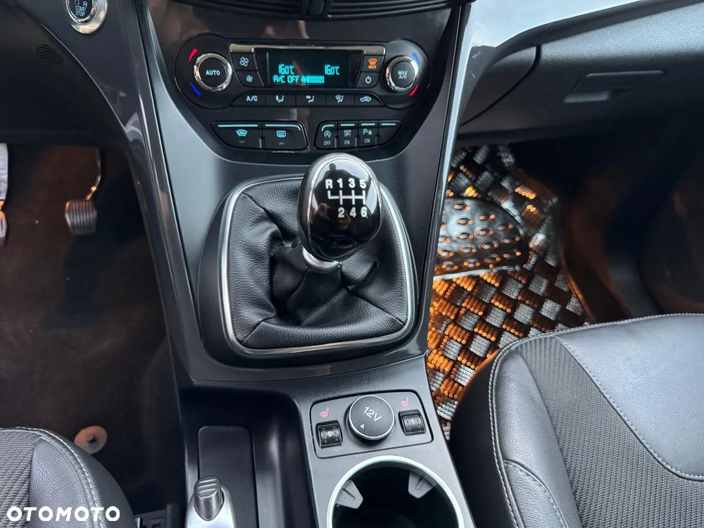 Ford Kuga - 17