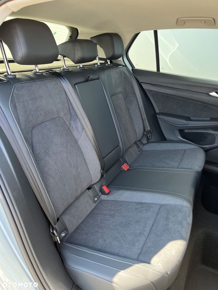 Volkswagen Golf - 9