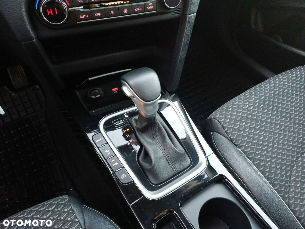 Kia XCeed 1.5 T-GDI L DCT - 19