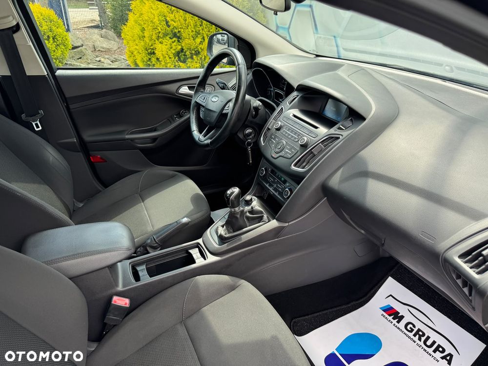 Ford Focus - 28