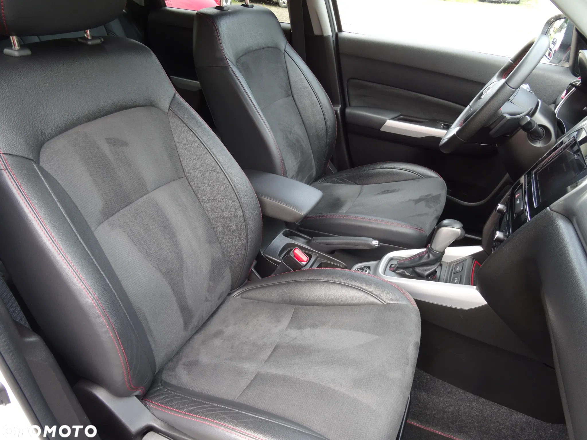 Suzuki Vitara 1.4 T Boosterjet S 4WD - 28
