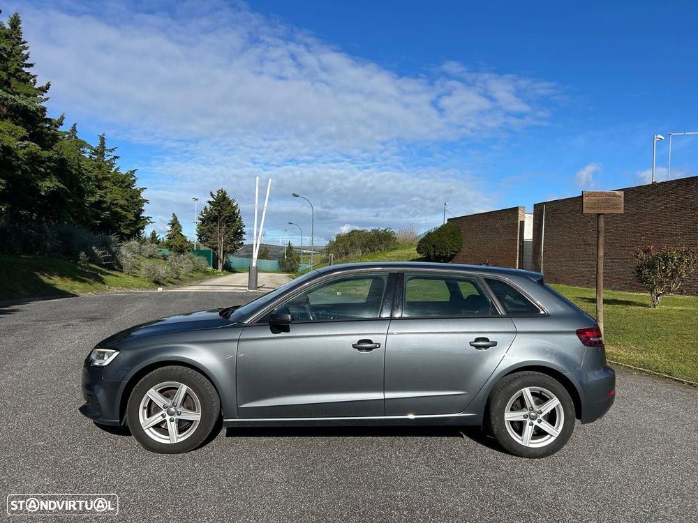 Audi A3 Sportback 30 TDI Sport - 4