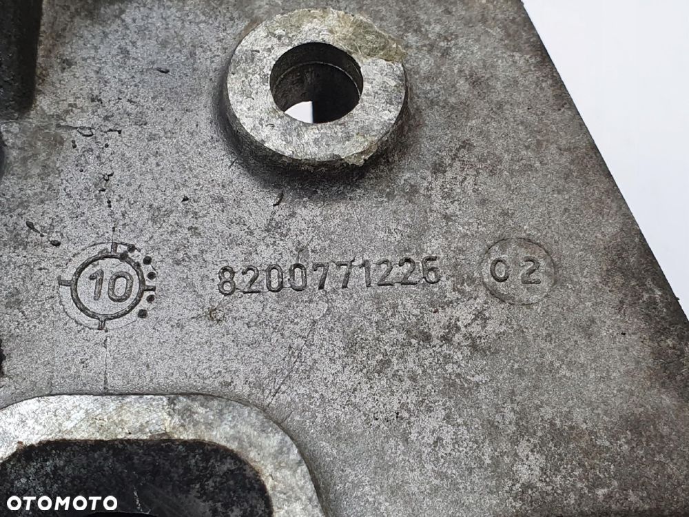 WTRYSKIWACZ DPF Renault Megane III Scenic III 1.5 DCI łapa 8200771226 - 2