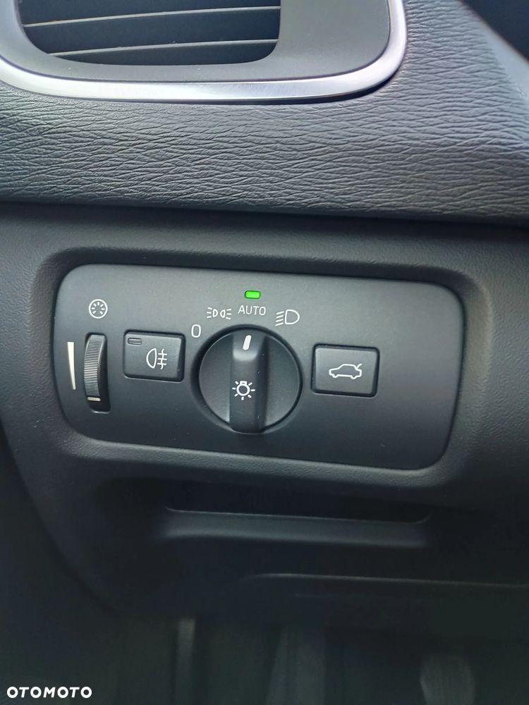 Volvo V40 D2 Drive-E Kinetic - 17