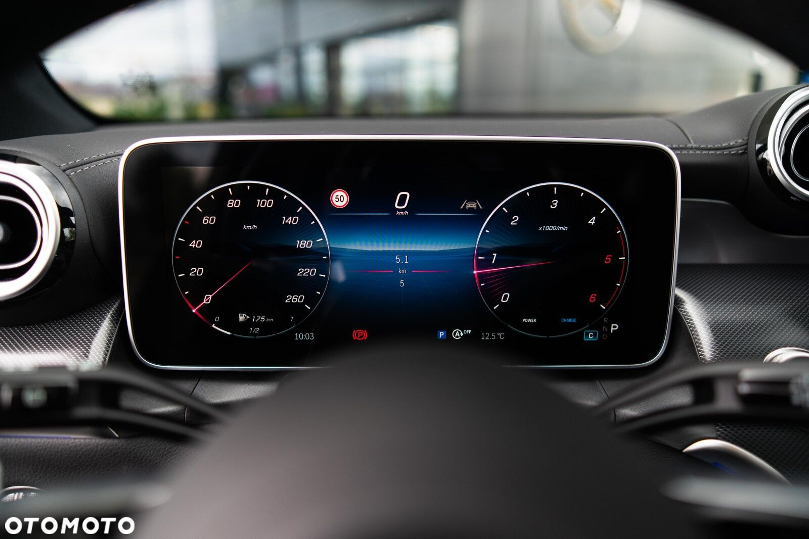 Mercedes-Benz GLC - 9