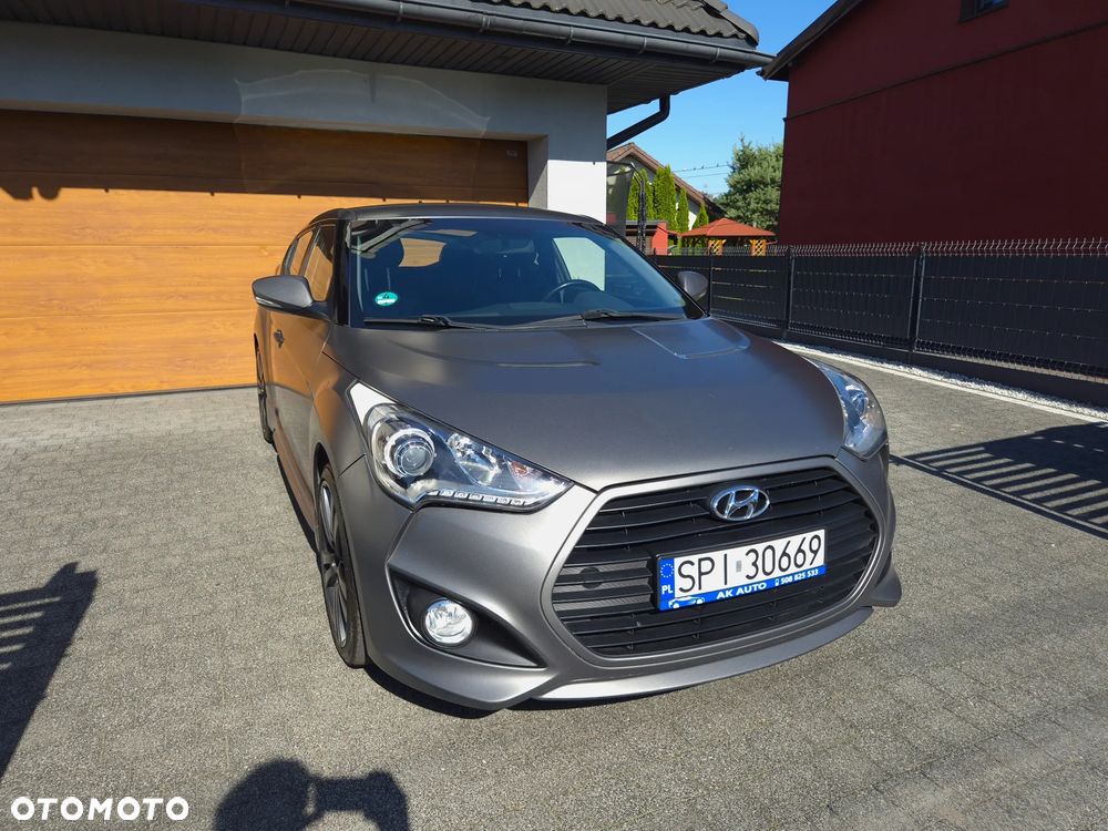 Hyundai Veloster - 11
