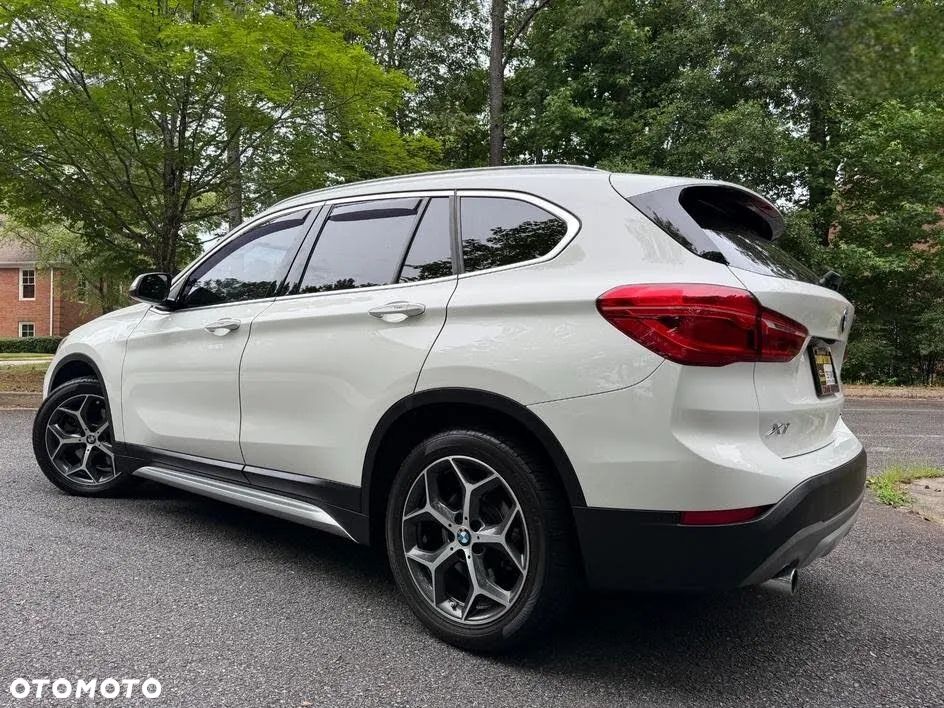 BMW X1 xDrive25i Advantage - 3