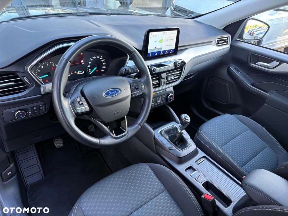 Ford Kuga - 12