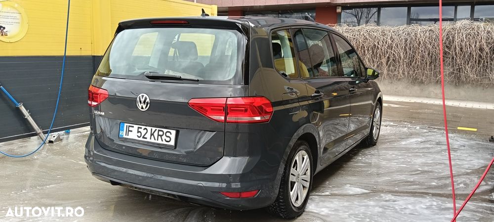 Volkswagen Touran 1.6 TDI Comfortline - 6