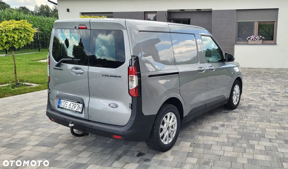 Ford Transit Courier - 4