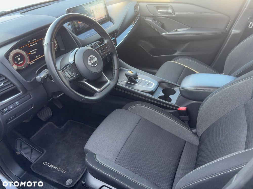 Nissan Qashqai 1.3 DIG-T MHEV N-Connecta Xtronic - 9
