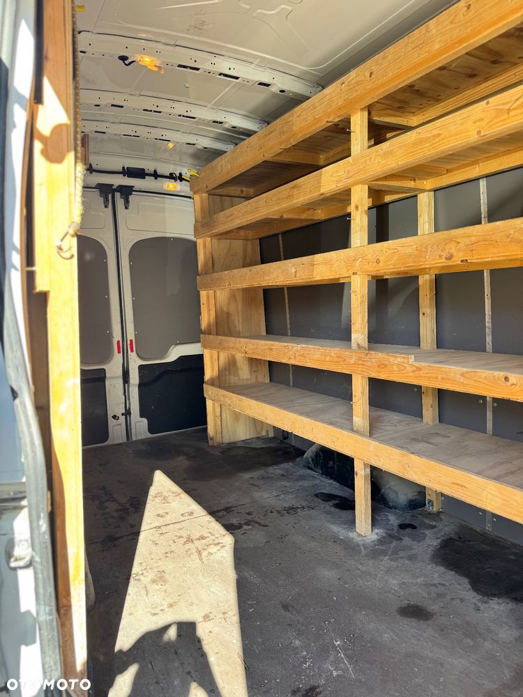 Ford Transit - 17