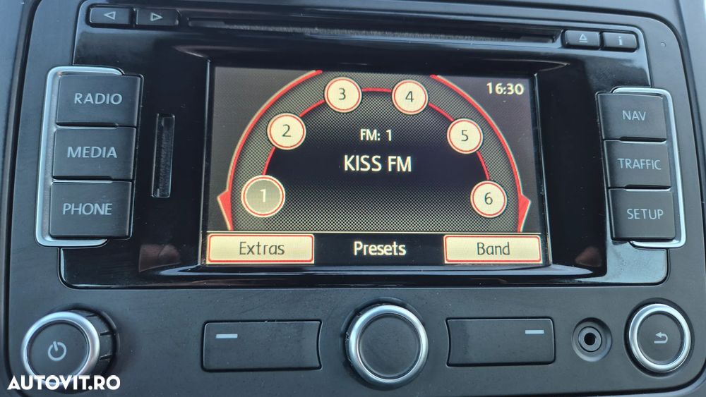 Volkswagen Golf 1.6 TDI BlueMotion Technology Comfortline - 23