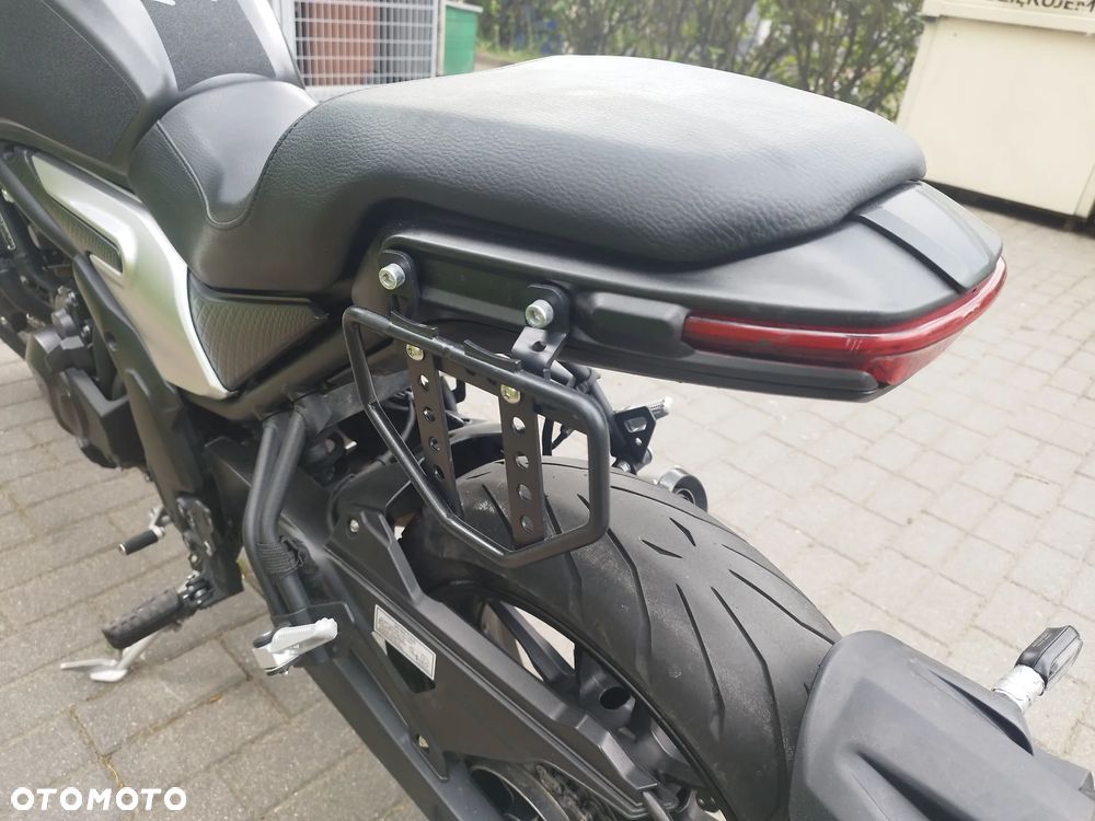 VOGE 500AC - 7