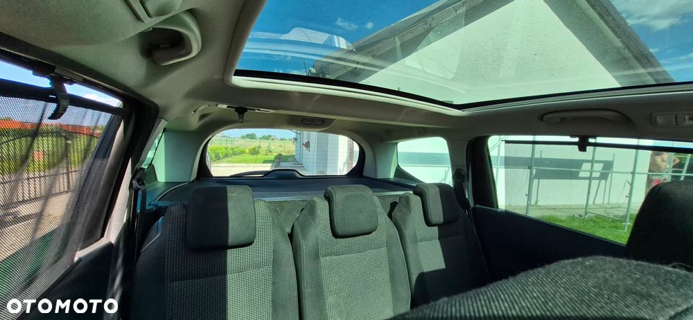Peugeot 5008 1.6 HDi Premium - 9