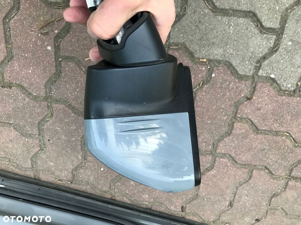 LUSTERKO LEWE 9PIN VW TIGUAN II LIFT 19- 5NA - 3