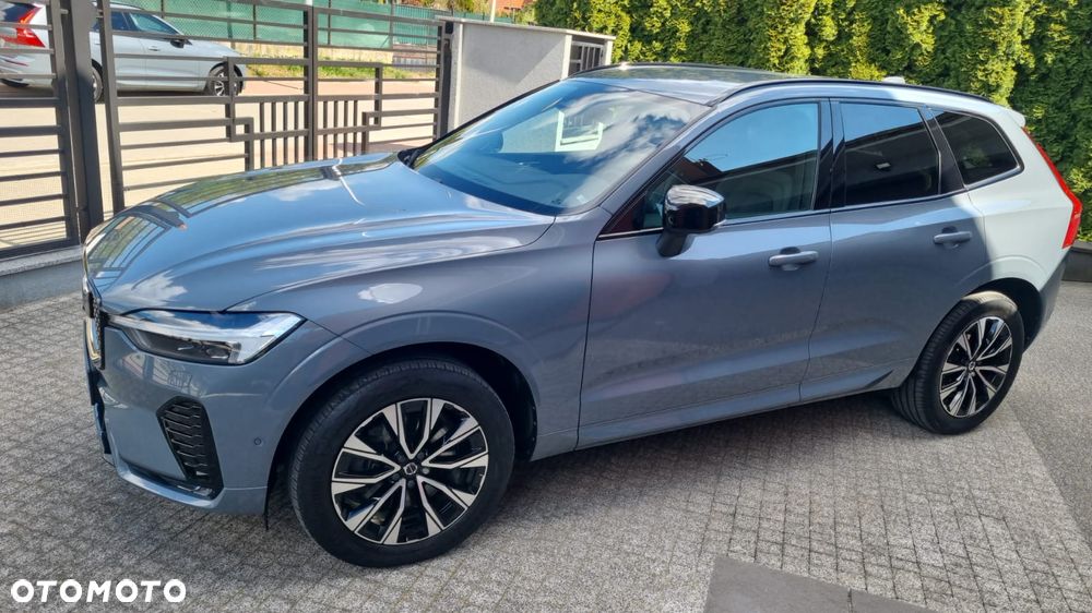 Volvo XC 60 B4 D AWD Plus Dark - 3