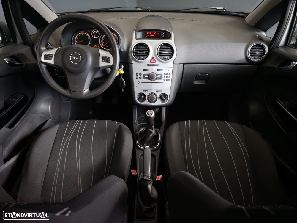 Opel Corsa 1.2 Cosmo - 36