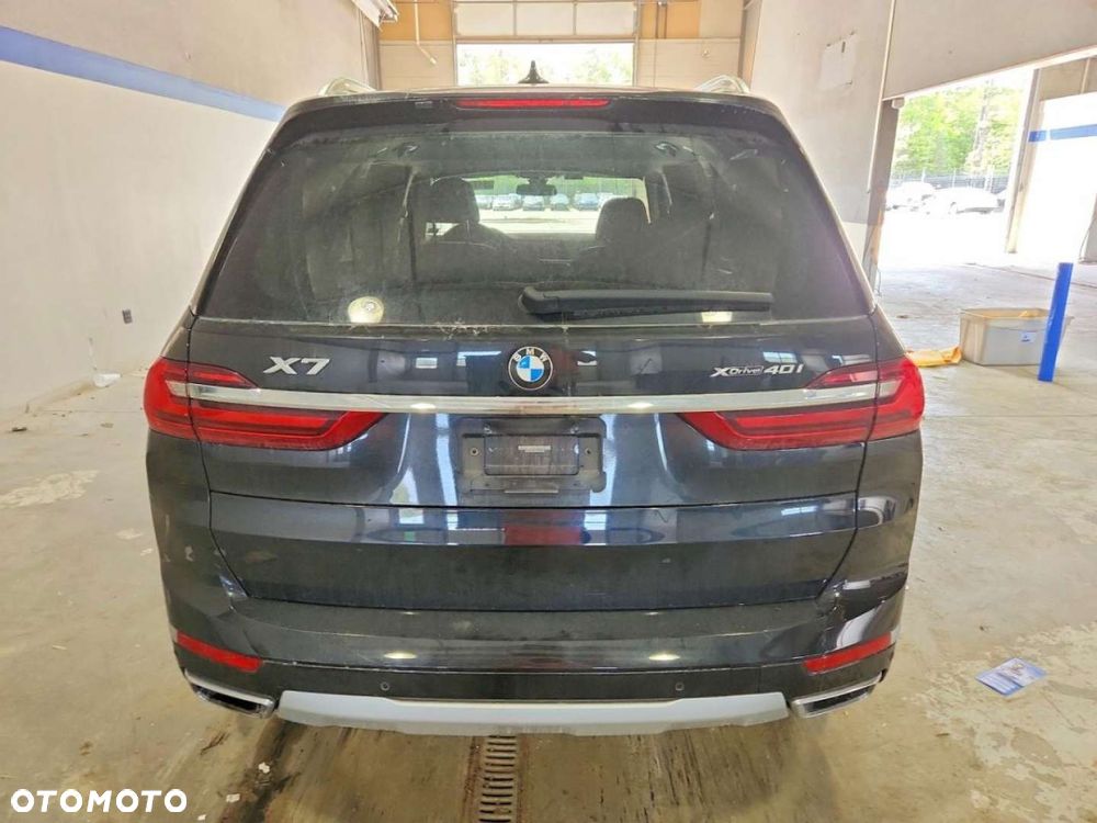 BMW X7 - 6