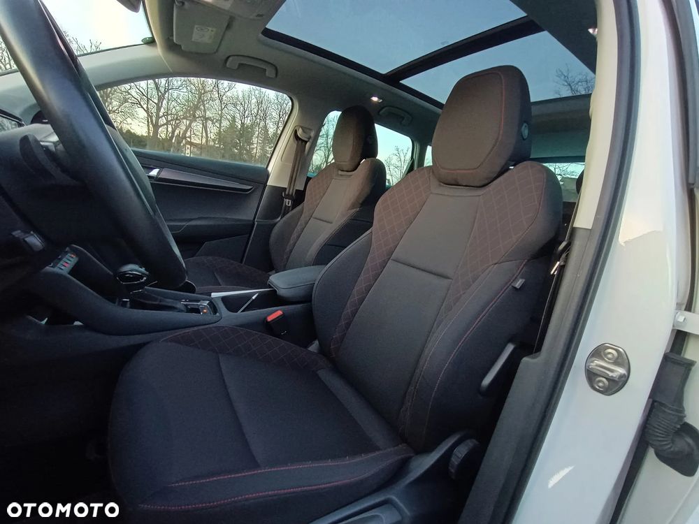 Skoda Karoq 1.5 TSI ACT DSG Ambition - 18