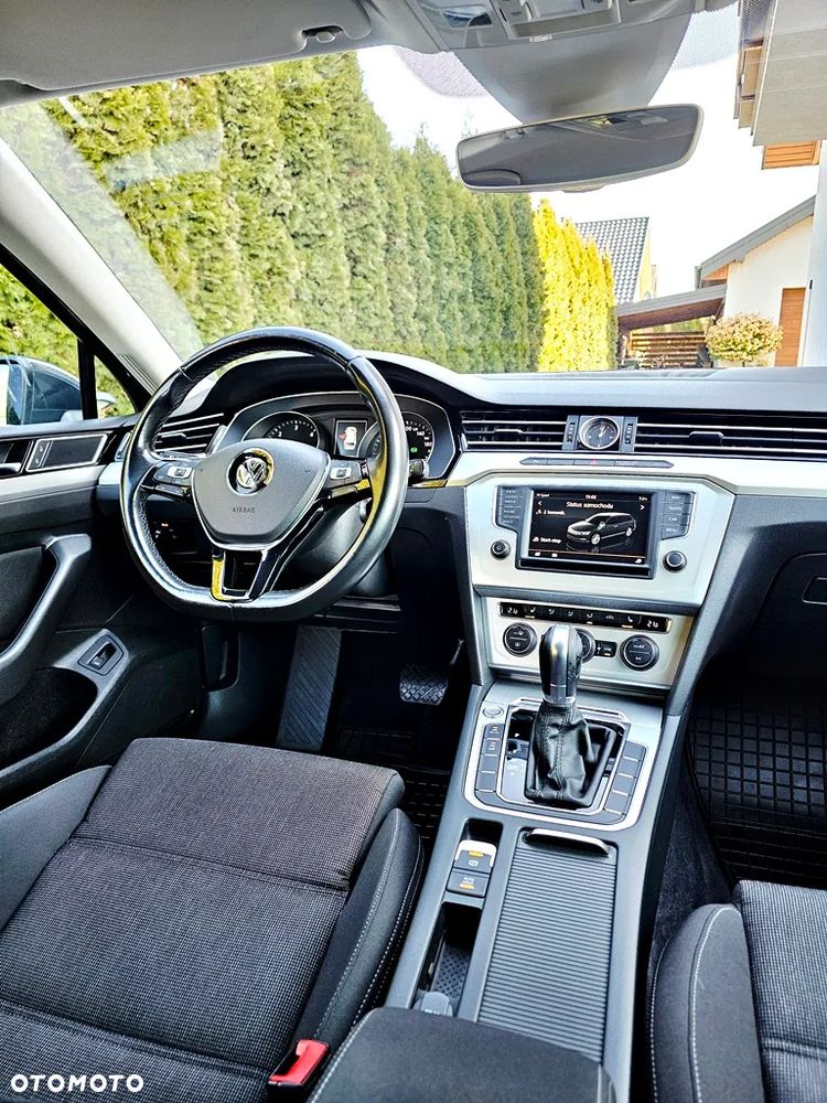Volkswagen Passat - 15