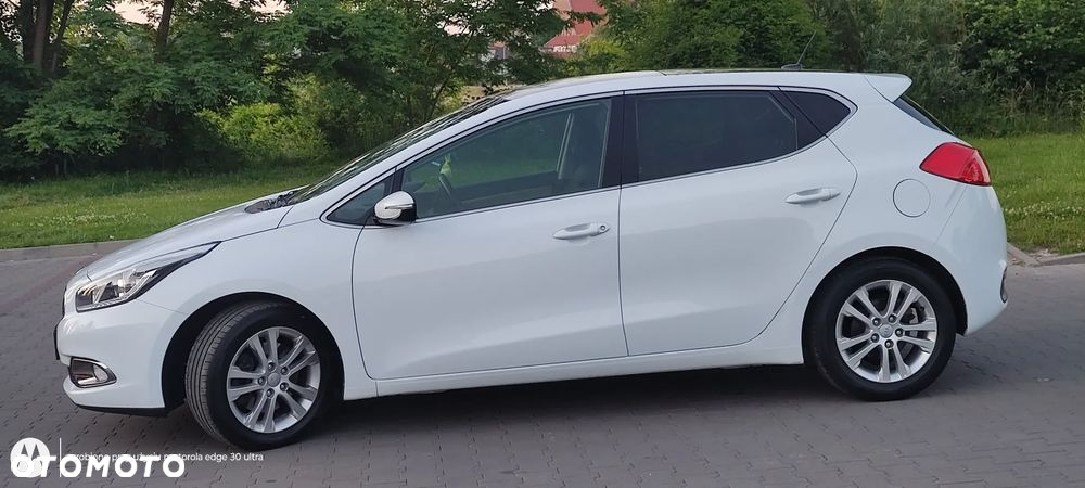 Kia Ceed - 14