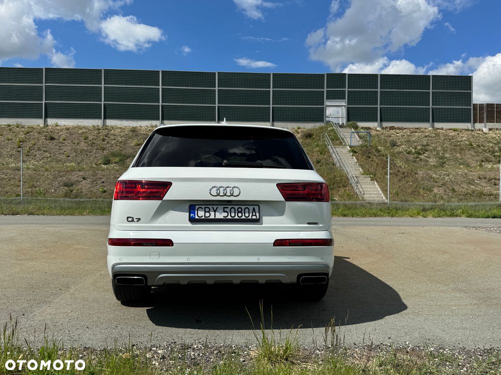 Audi Q7 - 3