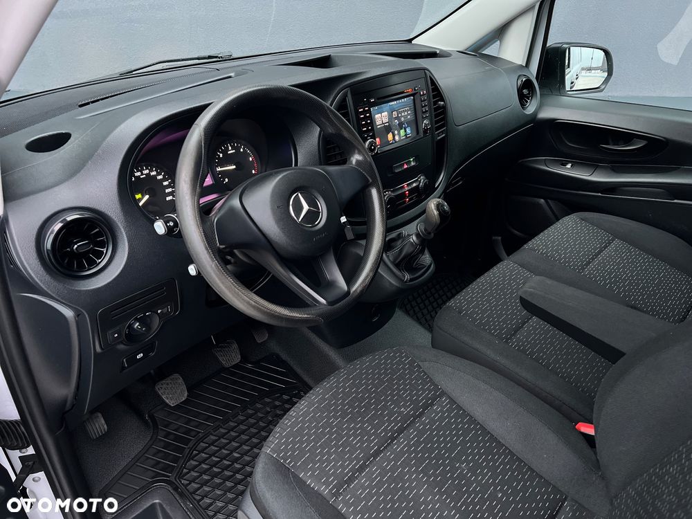 Mercedes-Benz VITO - 21
